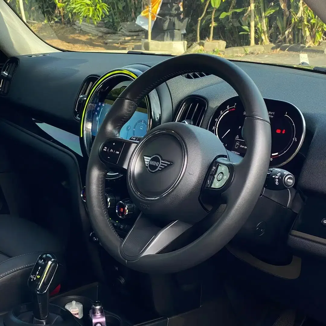 Mini Cooper Countryman 1.5 AT - 2023 - Image 8 of 10
