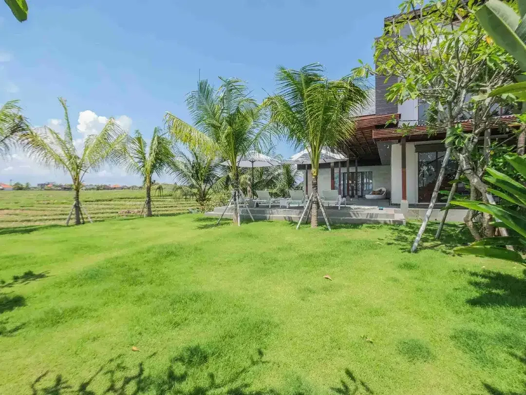 Di jual villa luxury dekat pantai Sangat bagus dengan view yang sangat menawan - Image 2 of 10