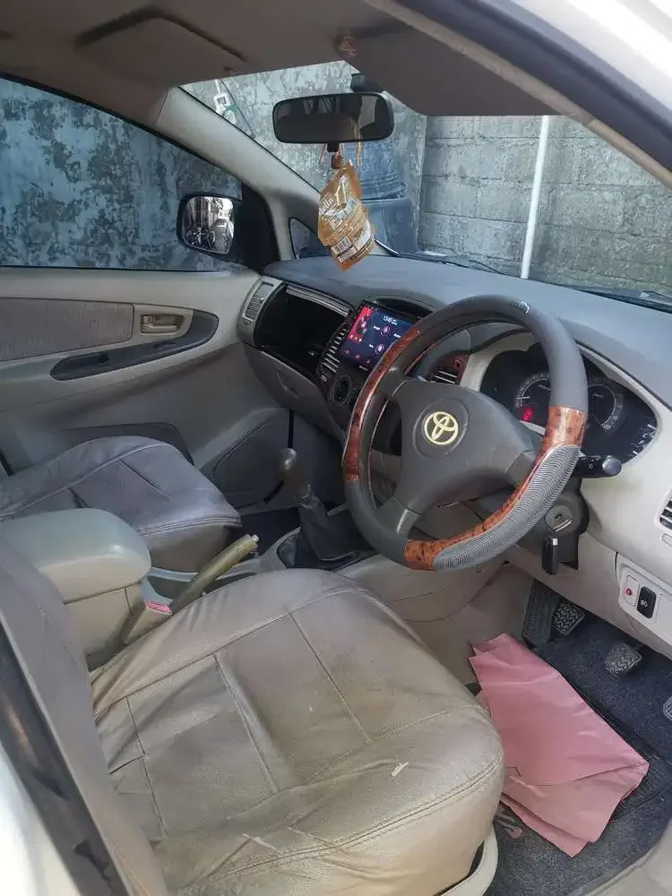 Toyota Kijang Innova 2009 Bensin - Image 6 of 7
