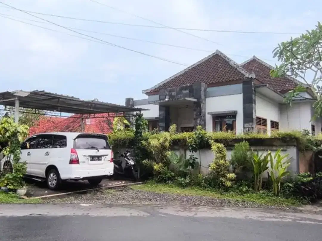 RUMAH PINGGIR JALAN UTAMA GOA GONG UNGASAN JIMBARAN BADUNG, BALI - Image 1 of 10