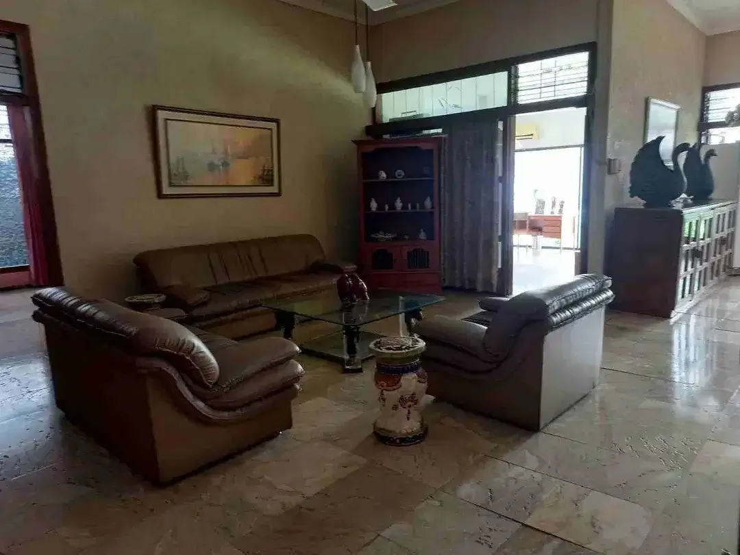 jual rumah luas 13 are di utama Raya Puputan Renon Denpasar - Image 6 of 10