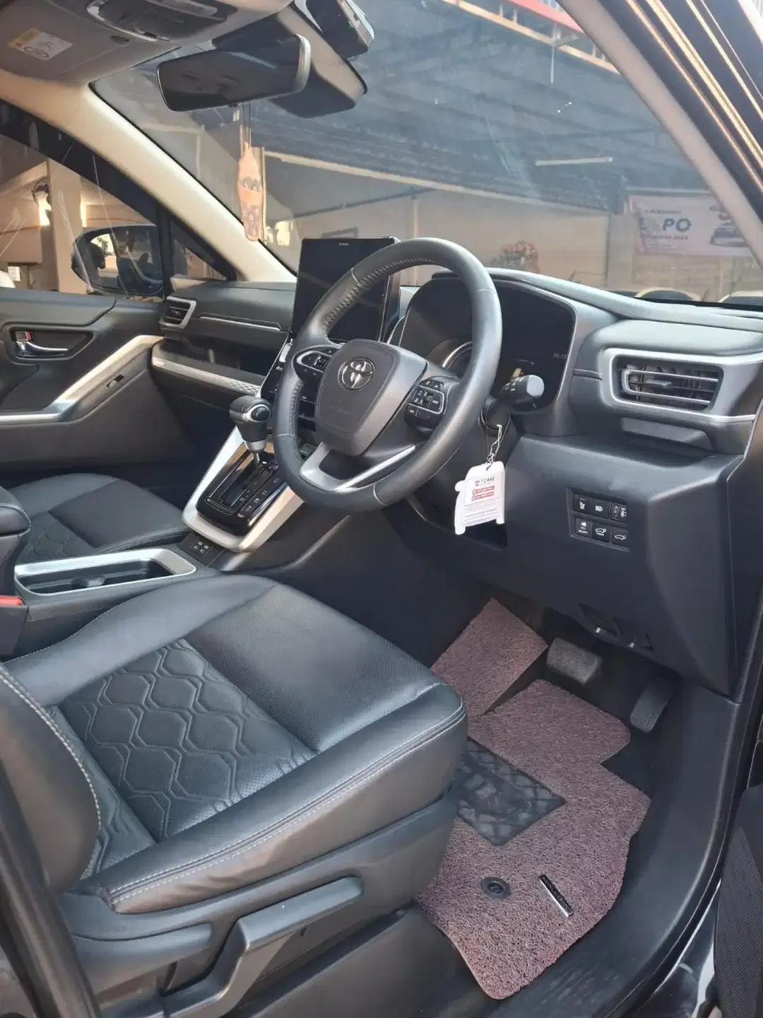 TOYOTA ZENIX Q MODELISTA HYBRID TSS - Image 5 of 8