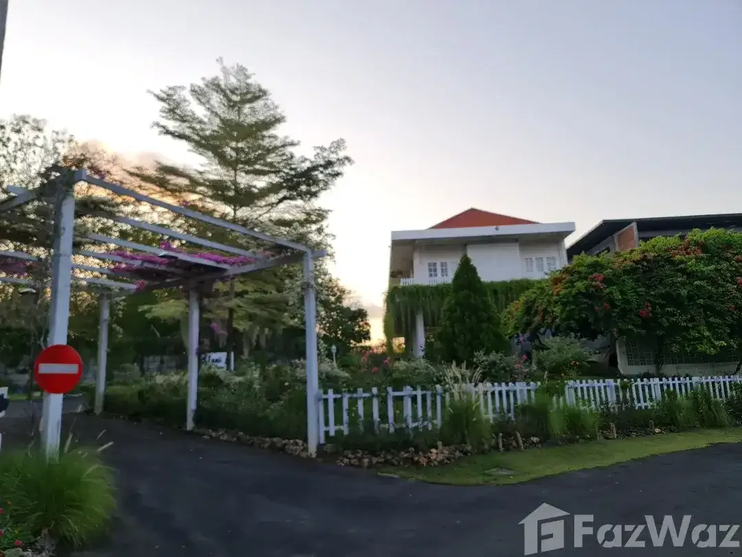4 Bedroom Villa for sale in Nusa Dua, Bali - Image 1 of 10