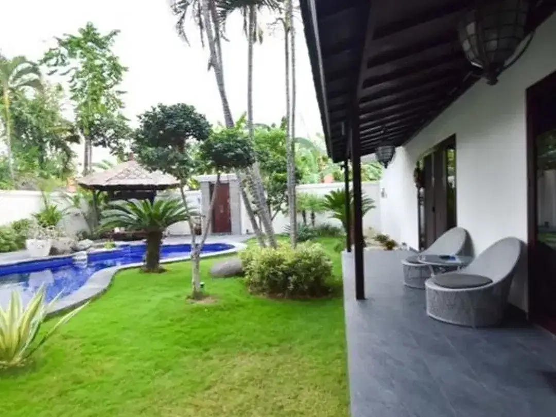 Freehold - Luxurious Freehold 3-Bedroom Villa with Expansive Garden - Image 5 of 8