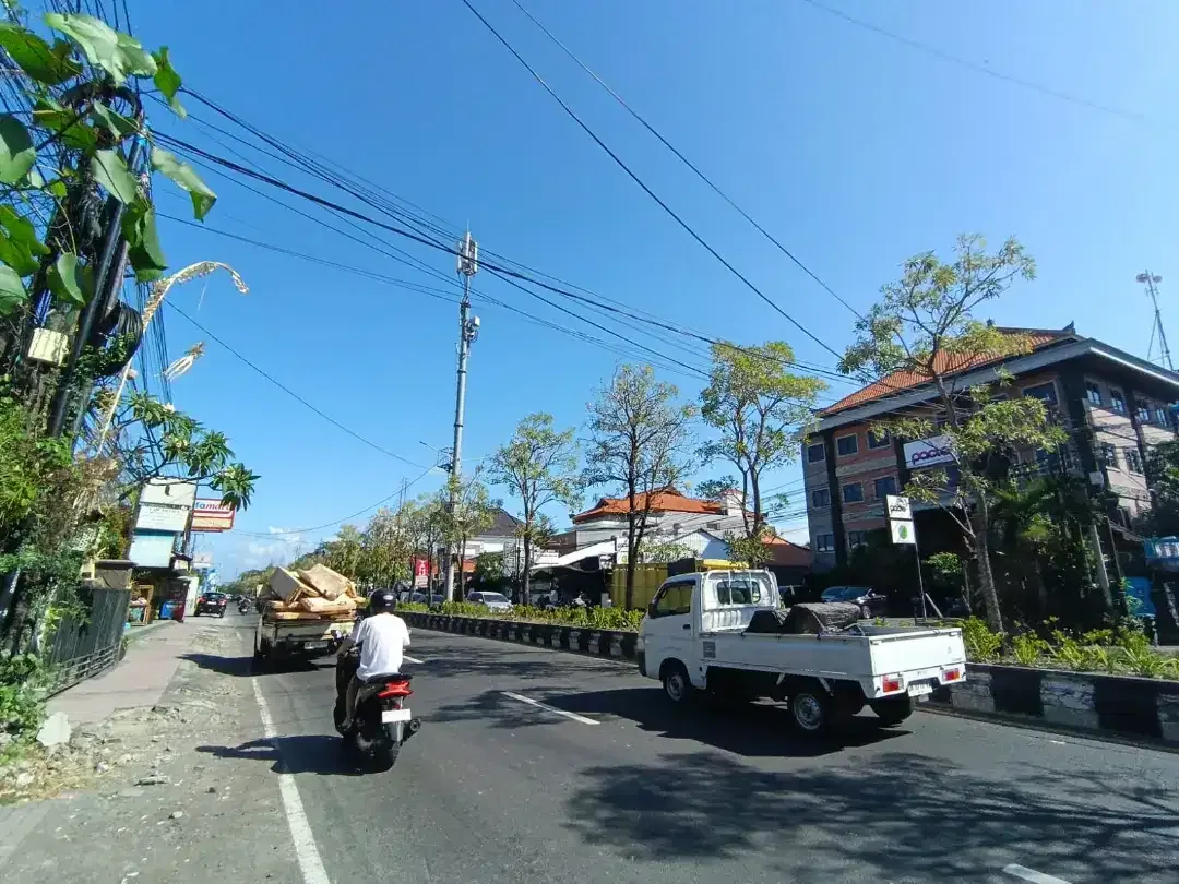 RUKO KOMERSIAL 2 LANTAI DISEWAKAN DI JALAN BYPASS SANUR - IMB LENGKAP - Image 7 of 7