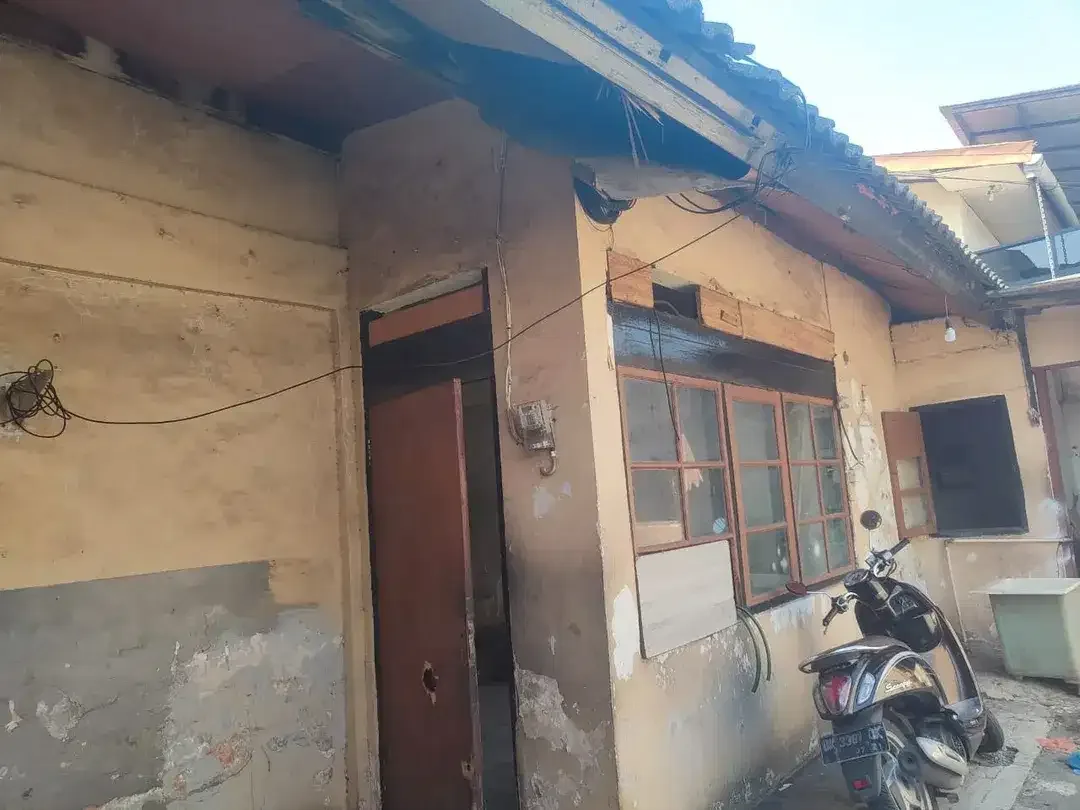 JUAL TANAH BONUS RUMAH TUA SESETAN - Image 2 of 5