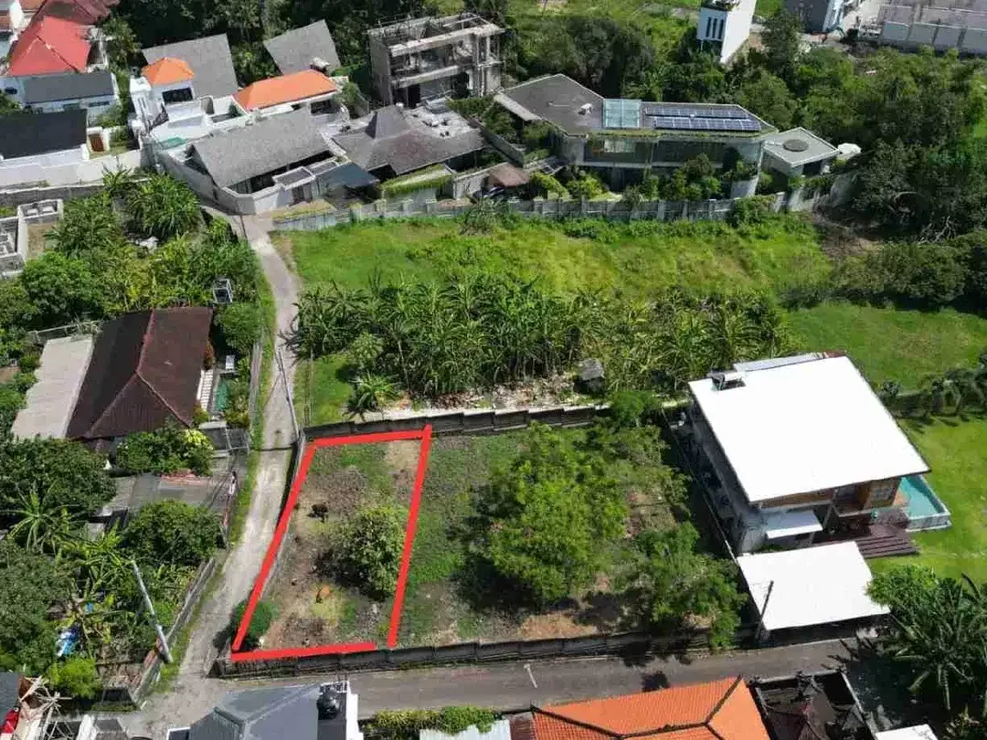 Tanah bagus sangat langka berada di lingkungan villa, cocok untuk bangun villa komersil - Image 3 of 8