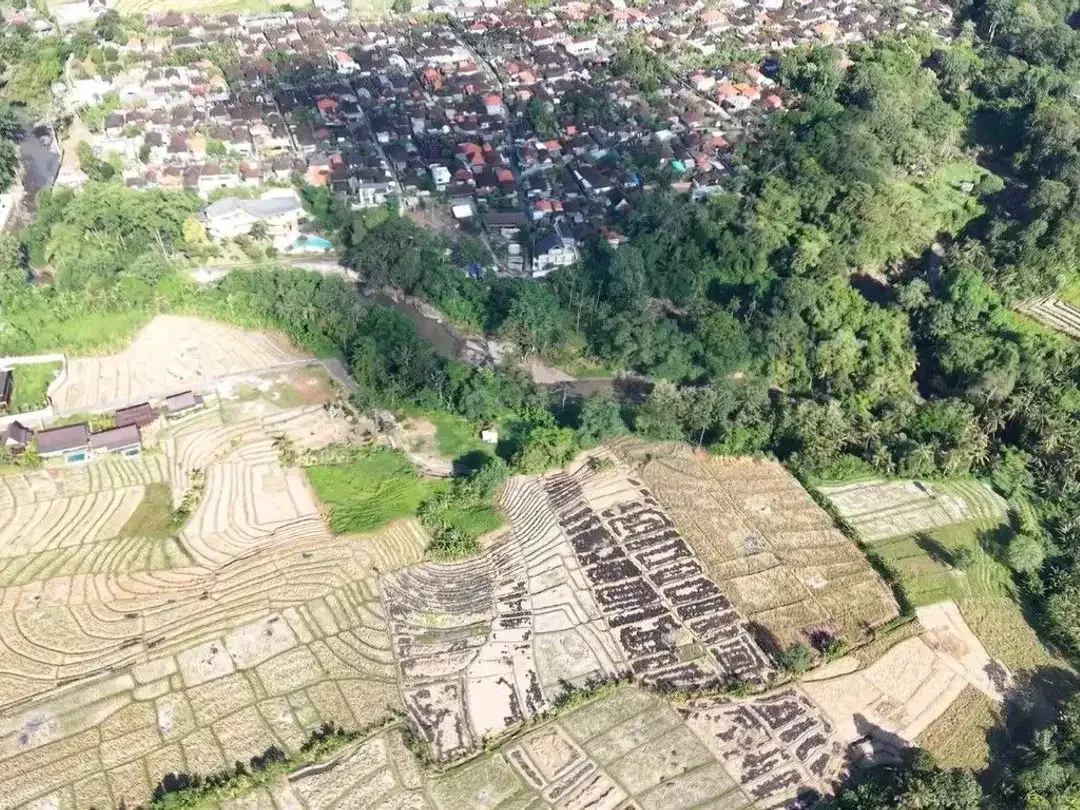Rare riverside land in the peaceful and rapidly growing area of Kaba Kaba - Image 5 of 10