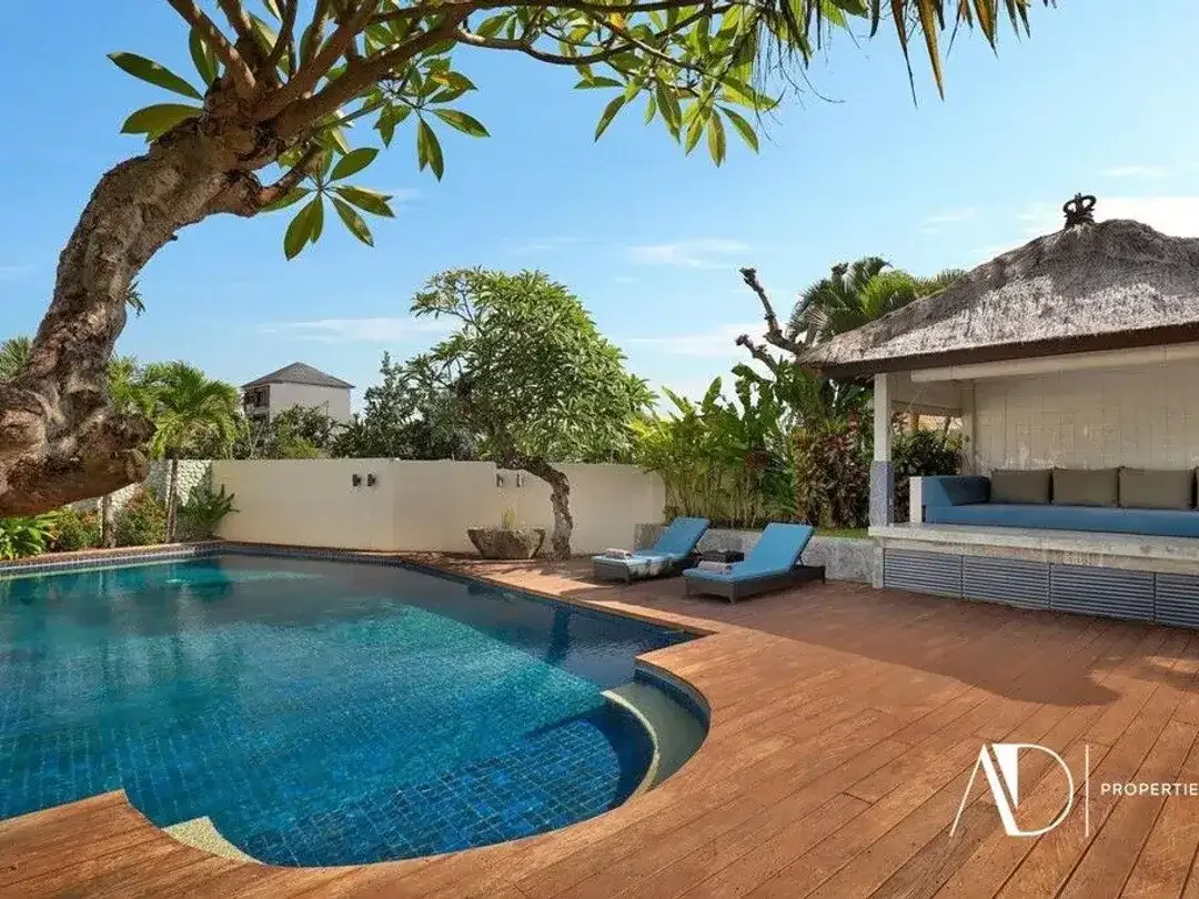 FREEHOLD | 4-BEDROOM VILLA IN PRIVATE COMPLEX - UMALAS, BALI - Image 3 of 10