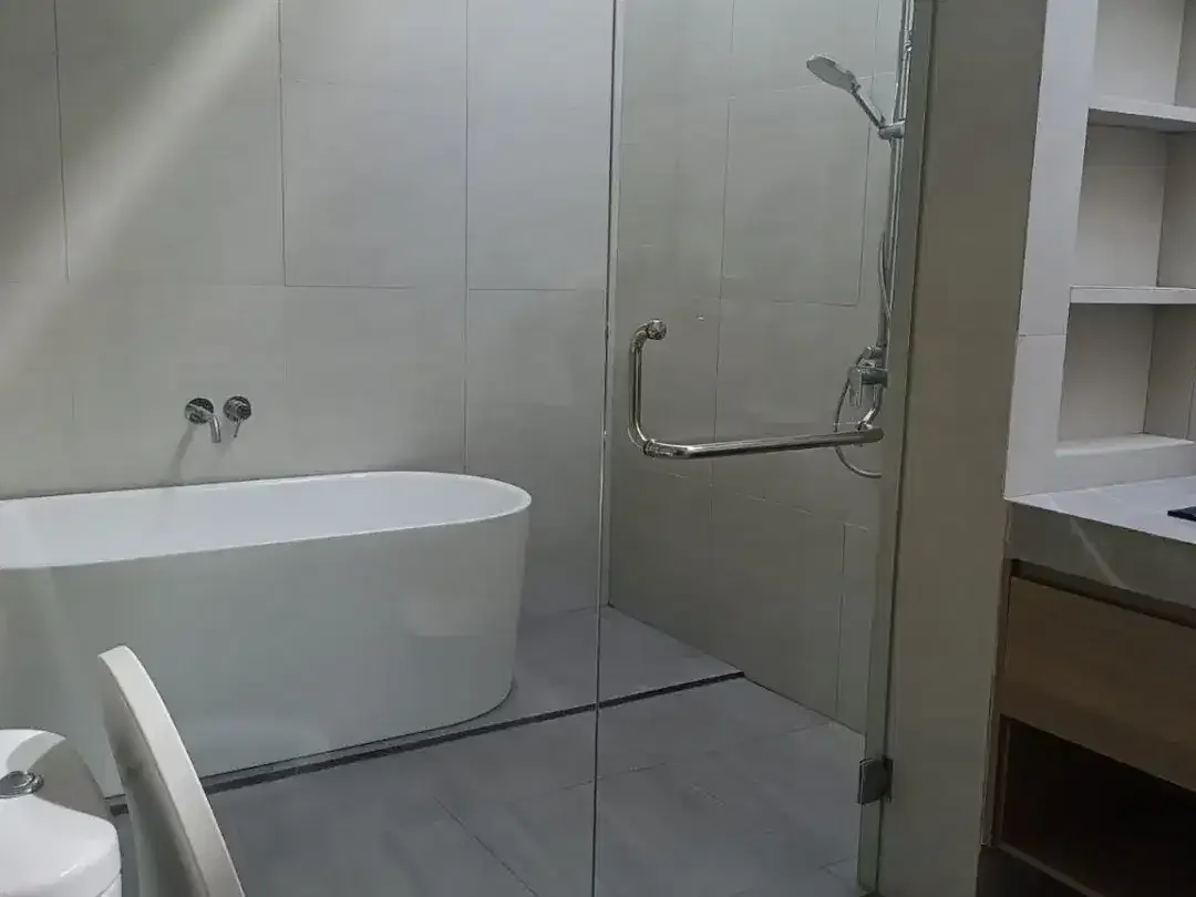 READY UNIT VILLA BARU 3 BR PRIVAT POOL KAWASAN PREMIUM DI JIMBARAN - Image 9 of 10