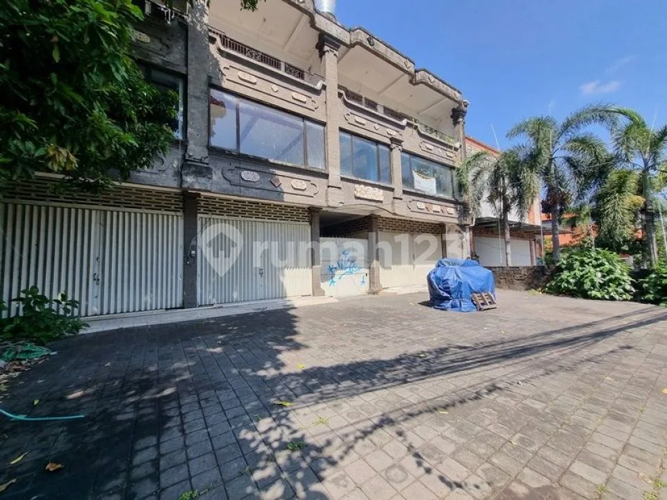 HITUNG TANAH SAJA!! RUKO GANDENG LOKASI CANTIK DEPAN GOEMEROT GATSU BARAT - Image 1 of 4