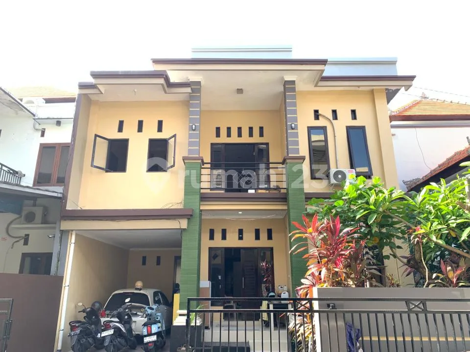 Disewakan Rumah Furnished 4Kt Strategis di Gunung Cemara - Image 1 of 4