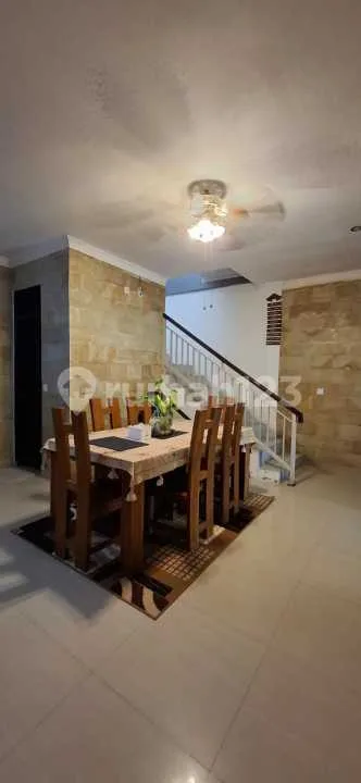 Dijual! Rumah Premium 4Kt di Puri Gading Jimbaran, SHM, Garasi 2 Mobil - Image 3 of 4