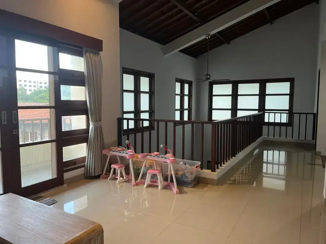 DROP PRICE FOR SALE BEAUTIFUL 4 BEDROOM HOME IN PURI GADING, JIMBARAN - Image 8 of 10