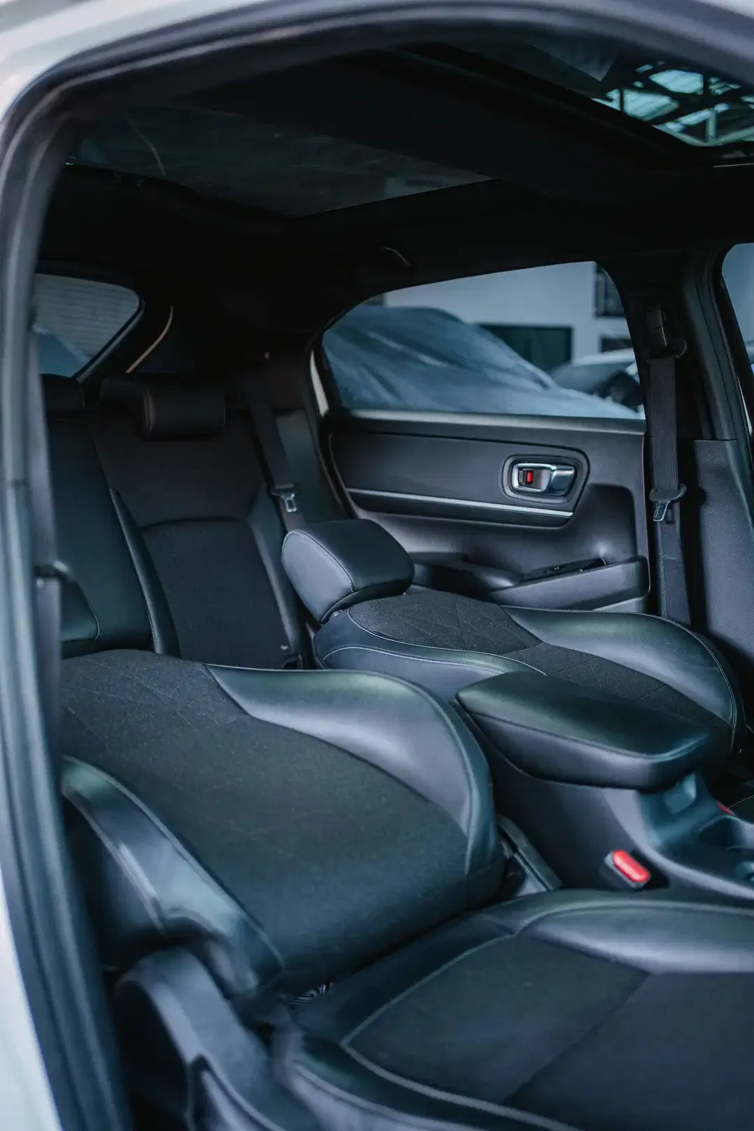 HONDA HRV SE 1.5 CVT 2022 MATIC - Image 8 of 10
