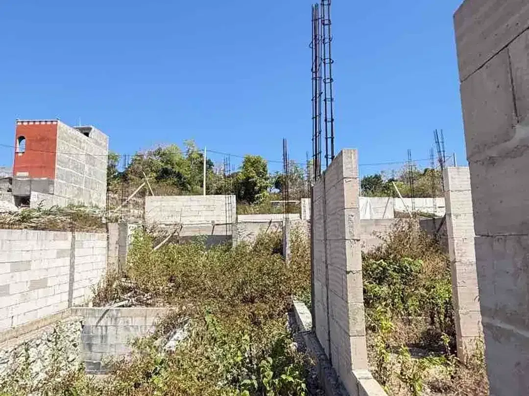 DIJUAL TANAH BONUS BANGUNAN VILLA SETENGAH JADI – KUTUH, KUTA SELATAN, BALI - Image 6 of 10