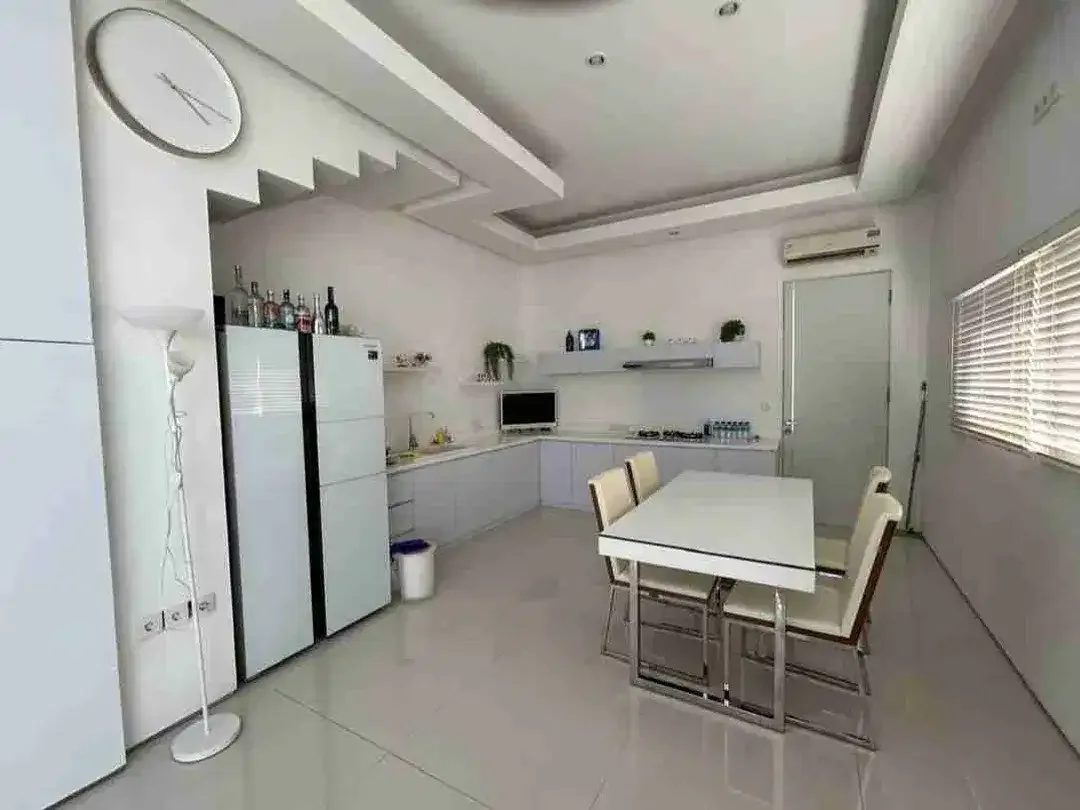 Minimalist Villa 3 Lantai View Tol Laut Taman Griya Jimbaran Bali - Image 10 of 10