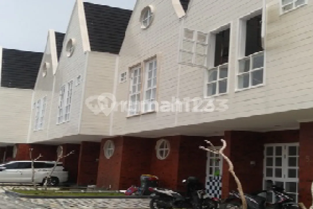 Di Sewakan Rumah Bagus Murah Lokasi Premium - Image 1 of 4