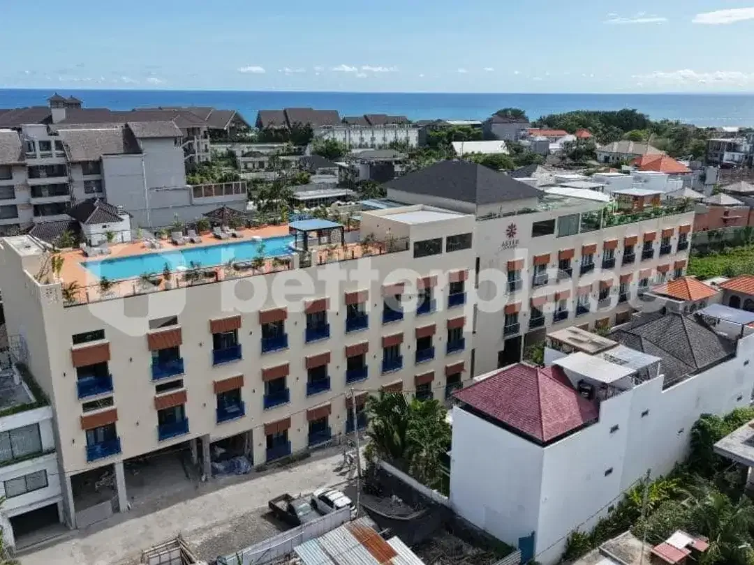 Elegant Leasehold 1-Bed Apartment in Canggu – Batu Bolong, Just 3 Minutes from the Beach with Rooftop Pool and High ROI Potential - Image 6 of 10