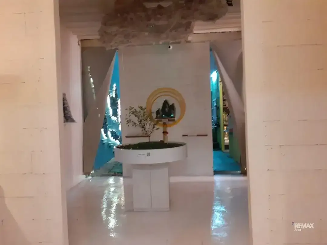 Gedung bekas galeri pameran disewakan, area Ketewel. - Image 2 of 10