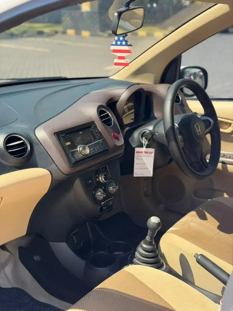 HONDA BRIO E 1.3 CBU MANUAL 2012 ASLI BALI - Image 3 of 7