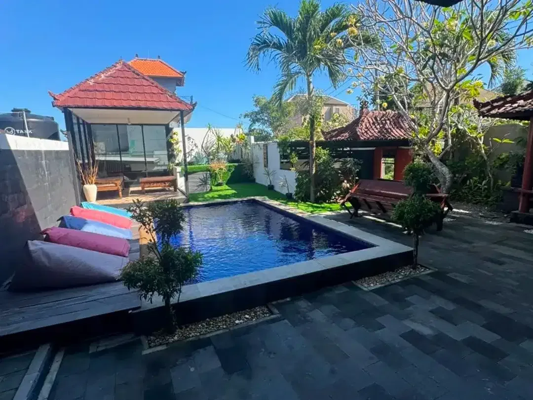 VILA EKSKLUSIF ROOFTOP DEKAT PANTAI MELASTI SIAP HUNI - Image 1 of 10