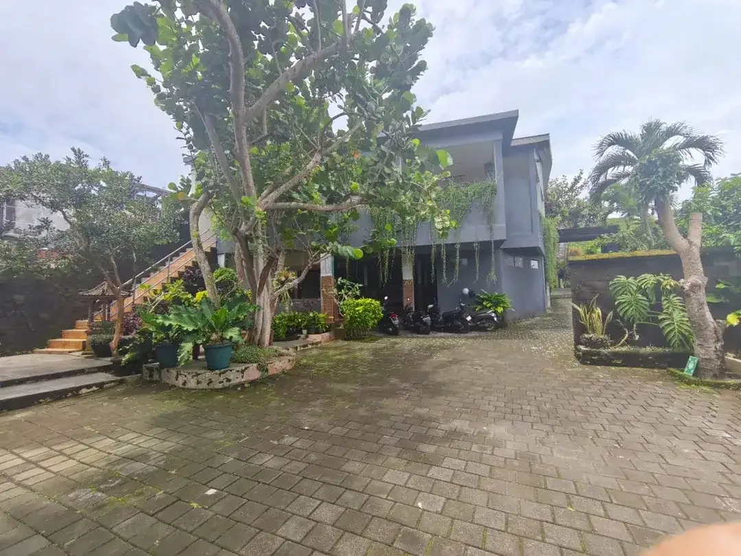 Dijual Guesthouse + Tempat Usaha di Jalan Utama Goa Gong, Jimbaran. - Image 7 of 10
