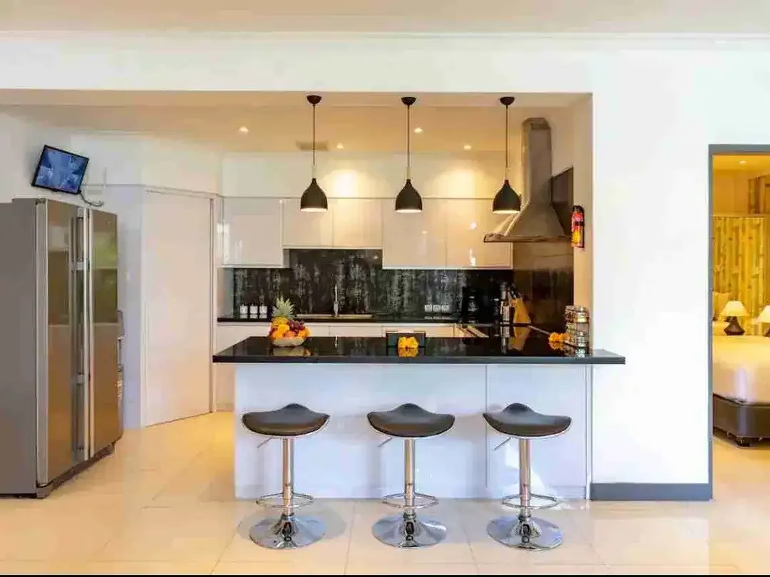 Villa Modern Minimalis 3 Kamar Tidur di Kerobokan - Image 6 of 10