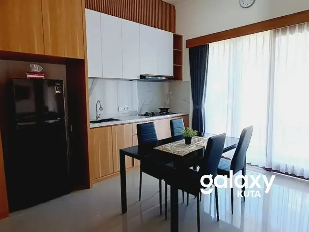 MINIMALIS DESIGN HOUSE IN TAMAN GRIYA JIMBARAN FOR RENT - Image 6 of 10