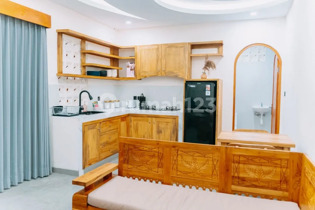 Villa Cantik Hadap Barat Daya 2 Kamar Canggu - Image 3 of 4