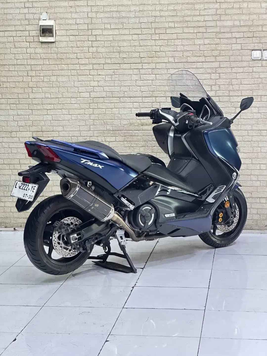 T-Max DX 530 Low Odo - Image 10 of 10
