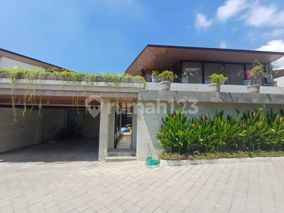 Brand New Best Ocean Sunrise View Brandnew 4 Bedrooms Modern Villa Near Matahari Terbit Beach Sanur Bali - Image 2 of 4