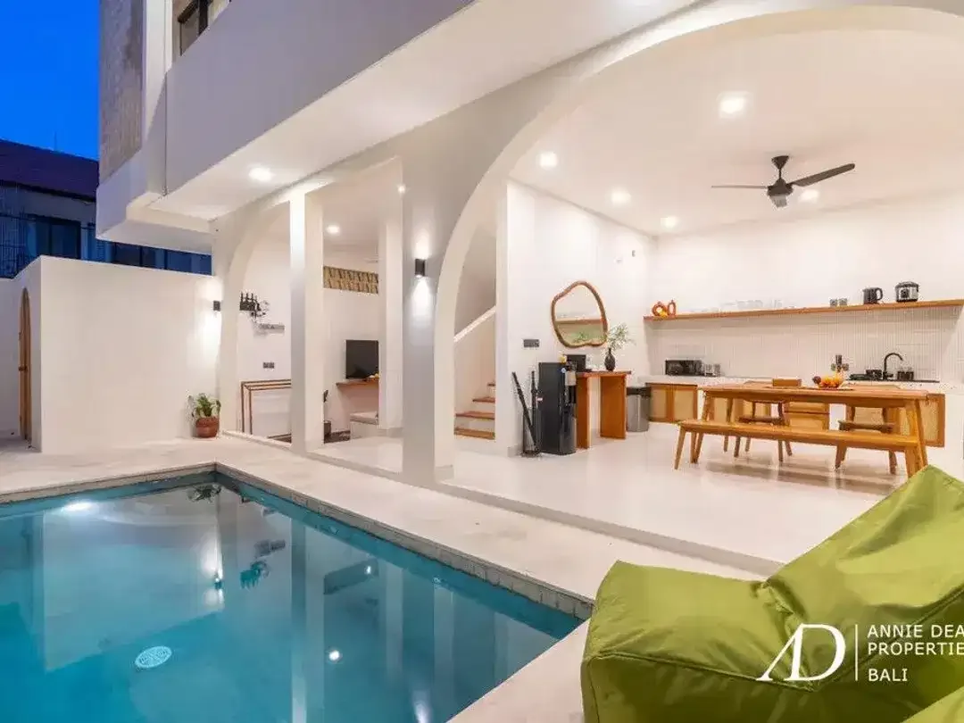 FREEHOLD/LEASEHOLD| MODERN 2-BEDROOM VILLA WITHIN A COMPLEX IN CANGGU - Image 7 of 9