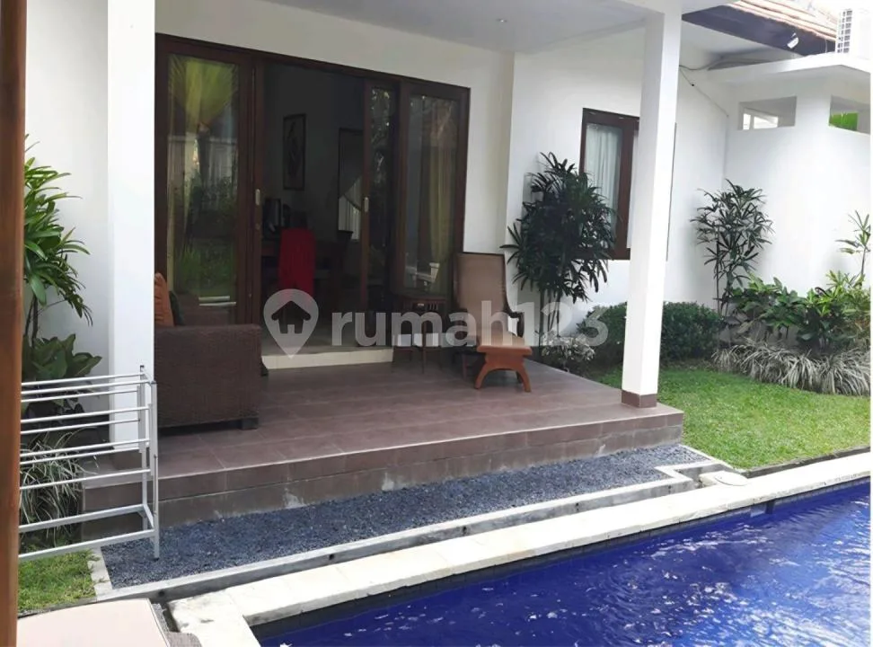 Dijual Villa 3 Kamar Lokasi Strategis di Berawa - Image 4 of 4