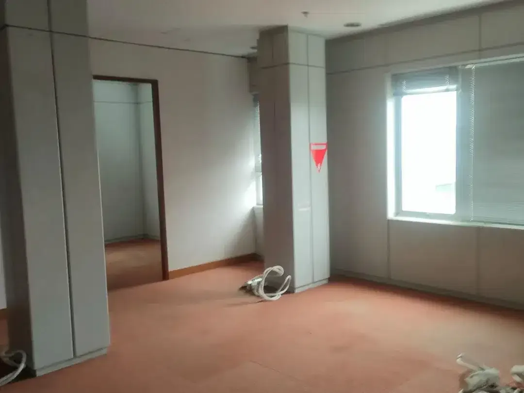 Disewakan Gedung Komersial Premium di Kawasan Teuku Umar – Cocok untuk Kantor, Bank, Klinik & Bisnis Skala Besar - Image 2 of 10