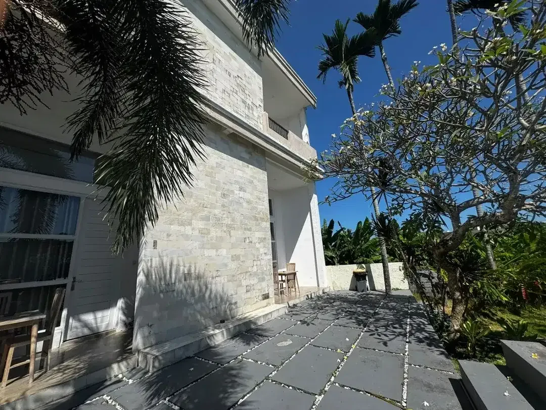 Hotel / Hospitality Asset Dijual, Jalan Batubeliq Kerobokan - Bali - Image 4 of 10