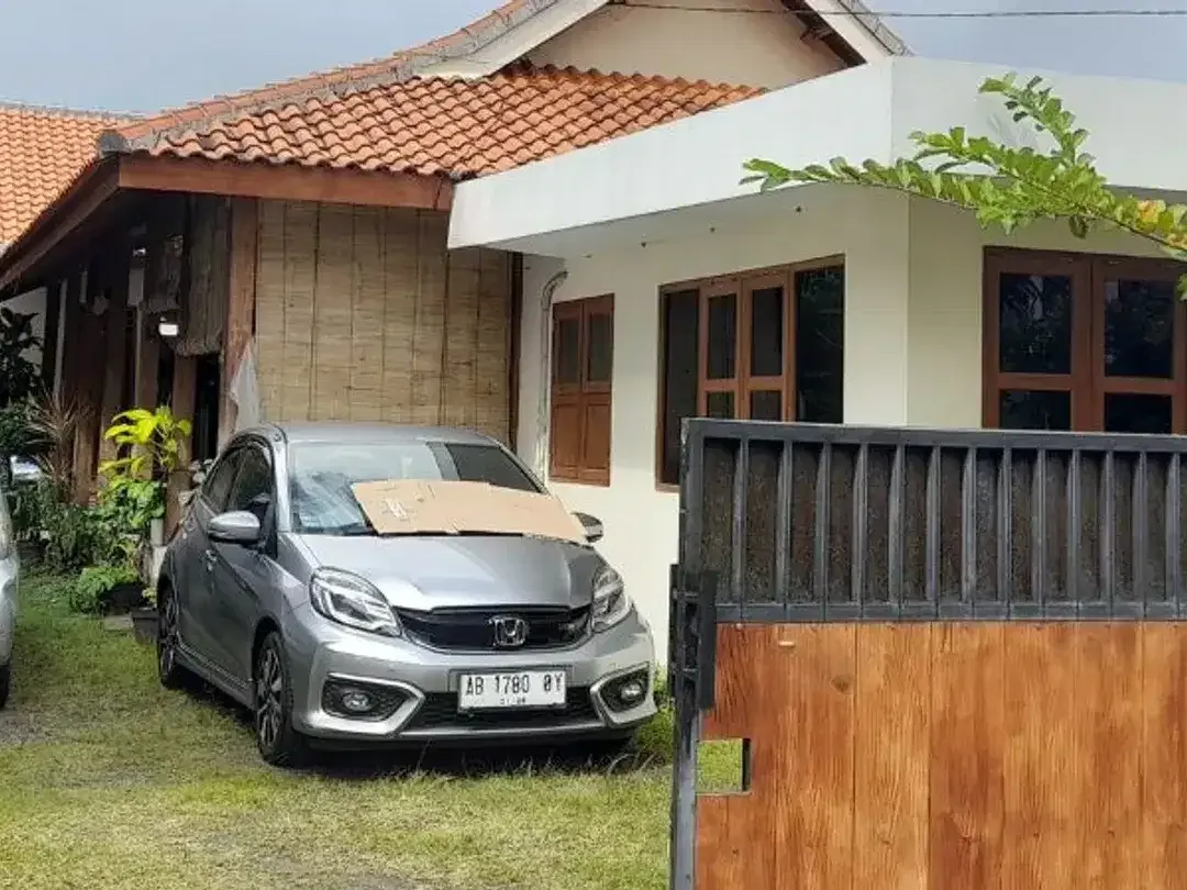 RUMAH 1 LANTAI LOKASI STRATEGIS DI PERUM MALBORO INDAH PADANGSAMBIAN DENPASAR - Image 1 of 10