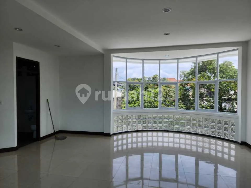 Ruko Di Kawasan Kuta Lokasi Strategis 10 Menit Ke Pantai Kuta - Image 2 of 4