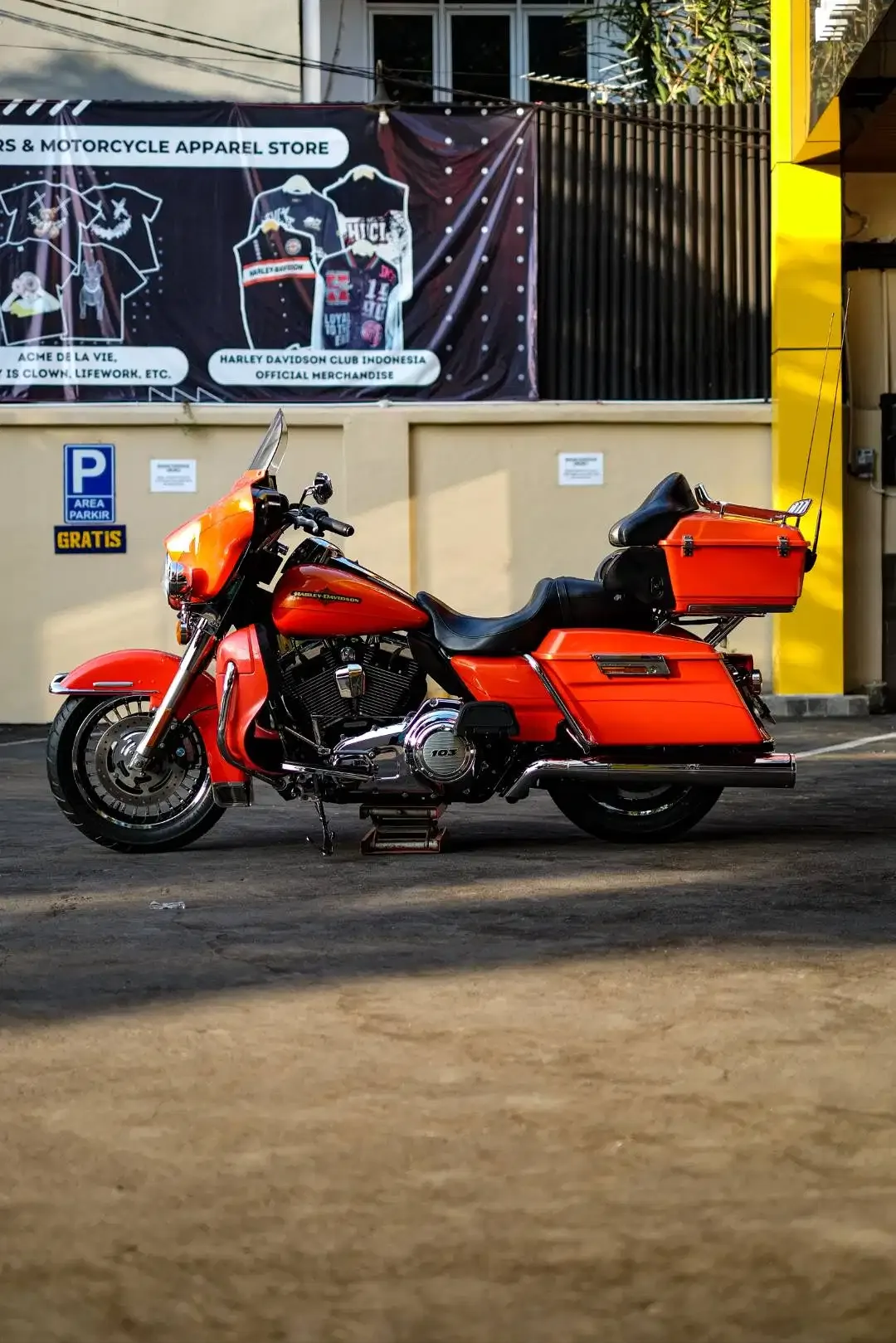 HARLEY DAVIDSON ULTRA LIMITED 2012 TEQUILA ORANGE FULL PAPER MABUA - Image 3 of 10