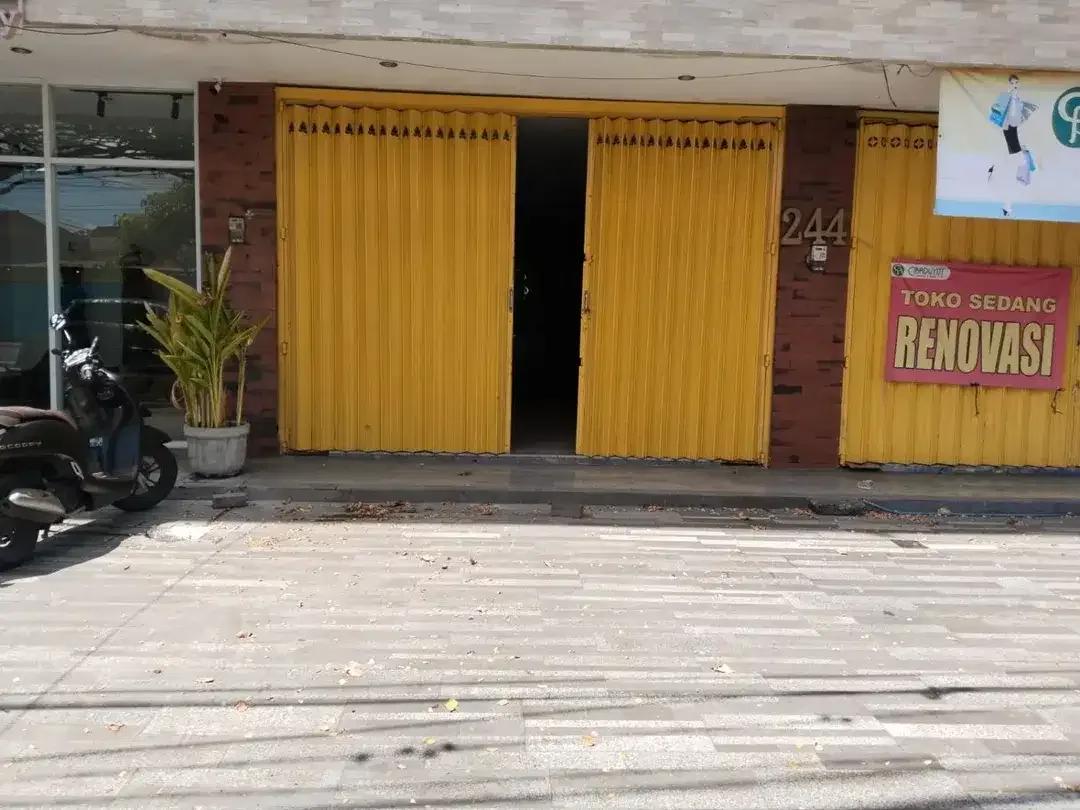 DISEWAKAN 2 UNIT RUKO 3 LANTAI DI JL MAHENDRADATTA DENPASAR DEKAT MALL - Image 3 of 10