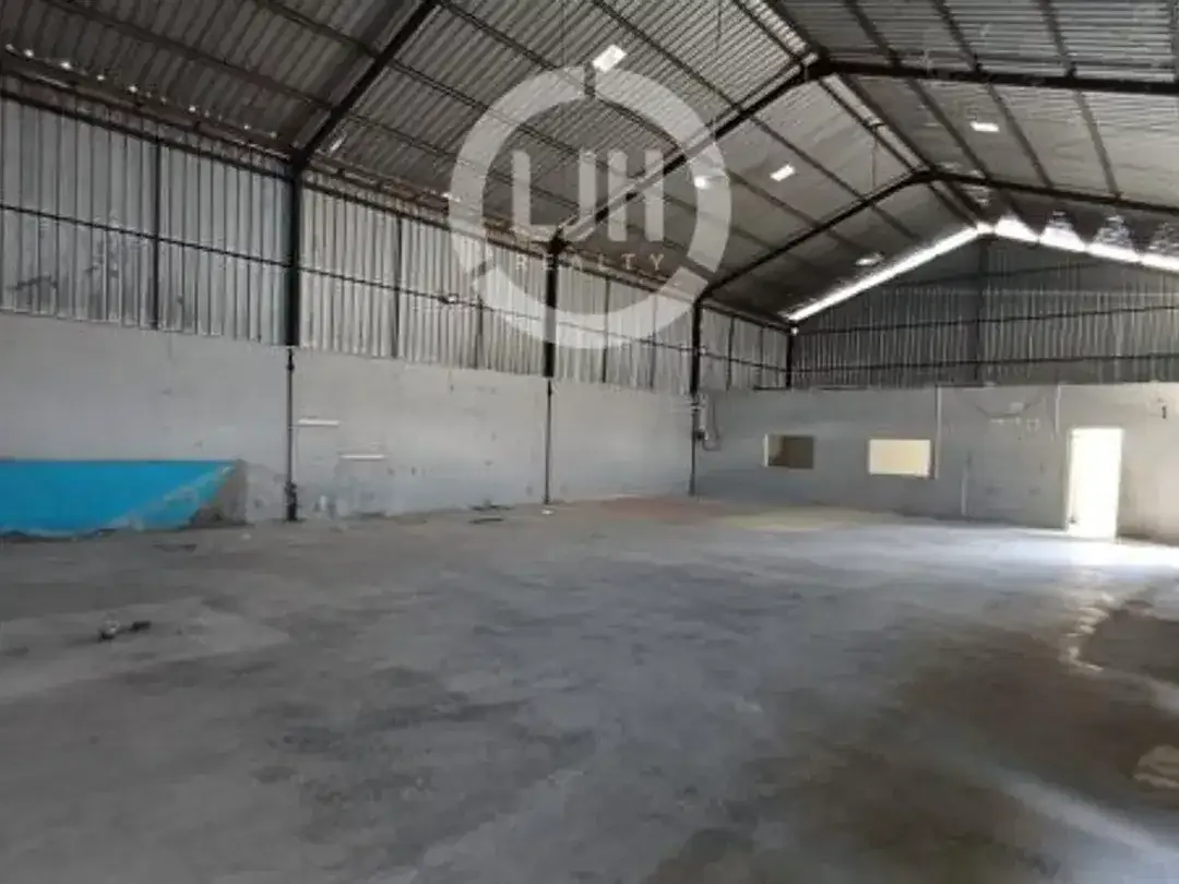 Warehouse For Lease In Tuban, Kuta Selatan, Close to Airport Ngurah Rai and Kedonganan Market - Image 3 of 5