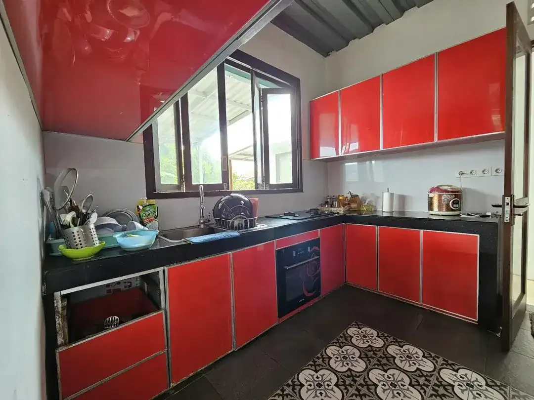 Astonishing Colonial Design Villa 5 Bedrooms near Tumbakbayuh For Sale Now - FREEHOLD - Image 4 of 10