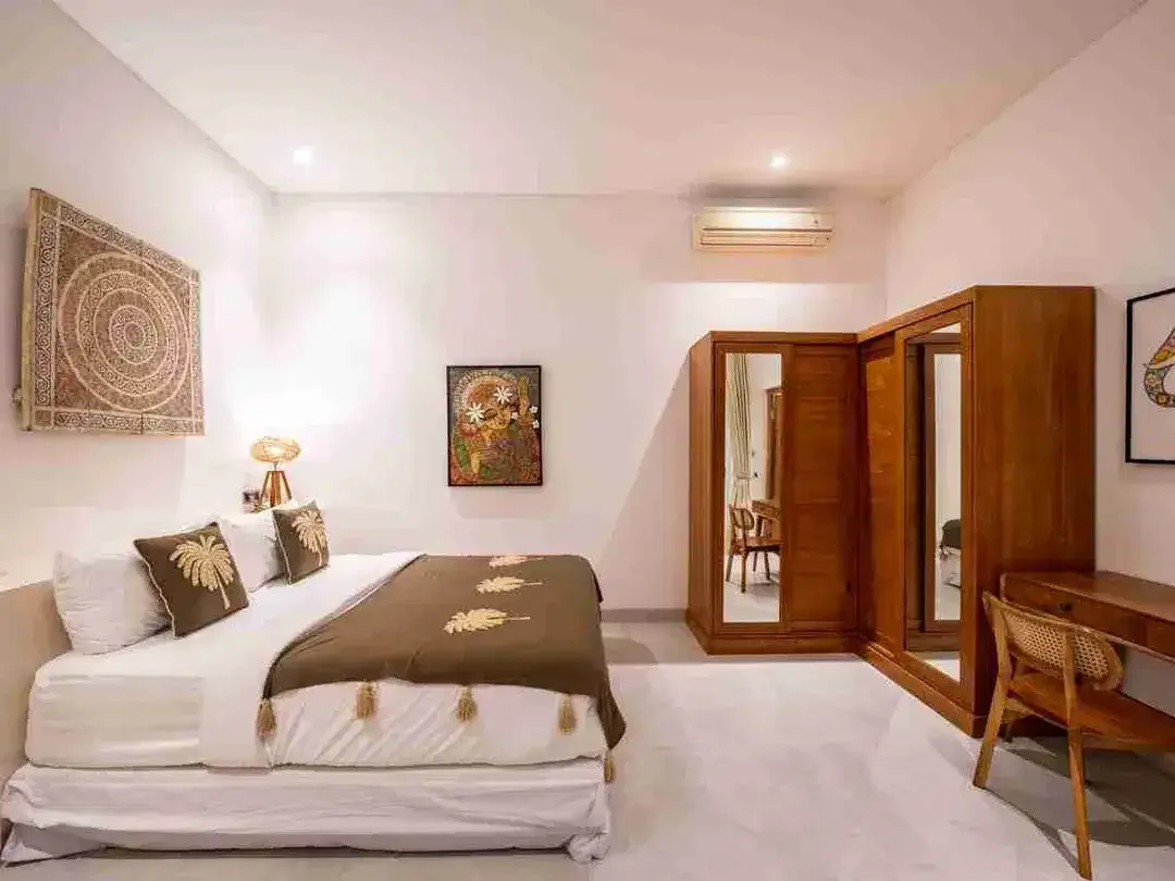 LUXURY VILLA IN BUMBAK UMALAS FOR RENT AND LONG LEASE HOLD 25 YEARS - Image 7 of 10