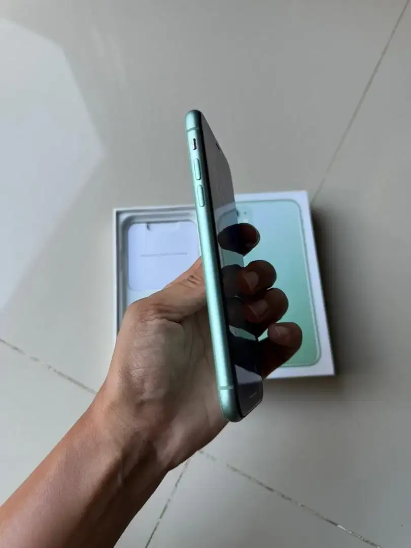 iPhone 11 128GB beacukai - Image 7 of 9