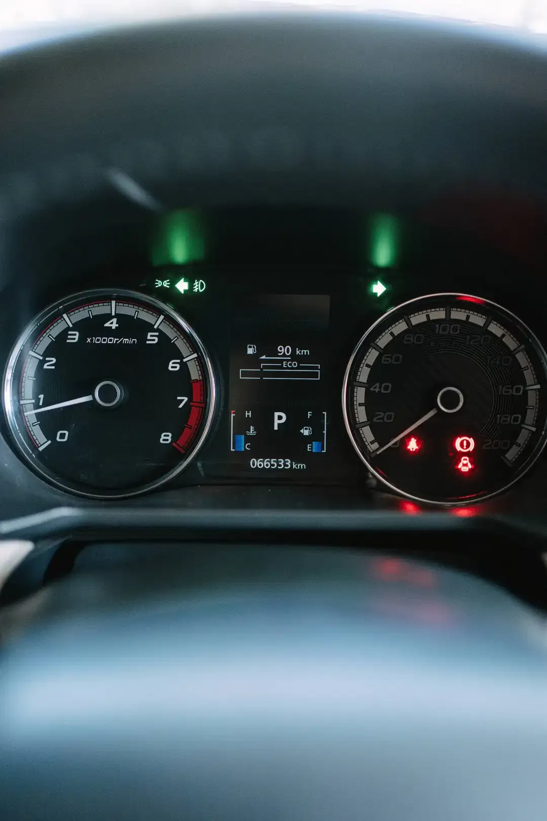 MITSUBISHI XPANDER ULTIMATE MATIC 1.5 CVT 2021 - Image 5 of 10