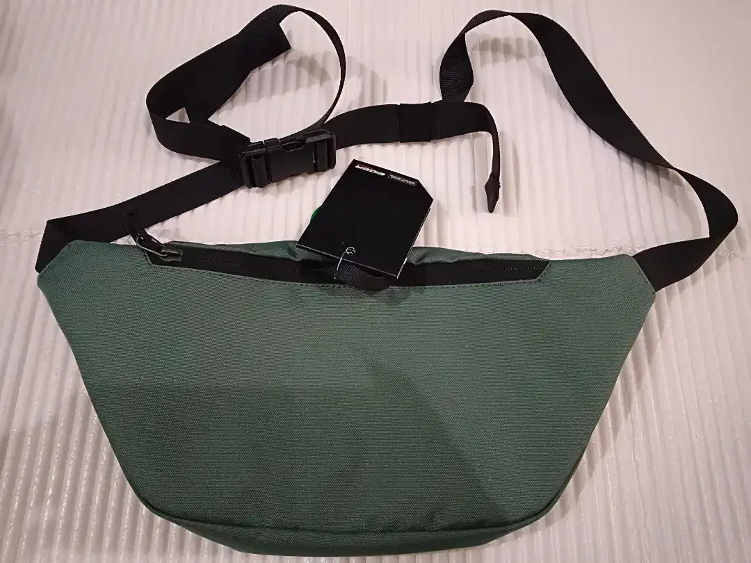 Tas Waistbag/Pinggang Merk EIGER DIJAMIN 100% ORIGINAL 3L 30x6x15cm - Image 3 of 8