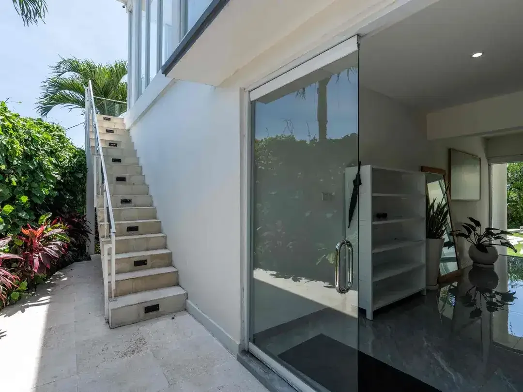 FOR RENT & LEASEHOLD  ALIIS PARADISE LUXURY VILLA - Image 2 of 10