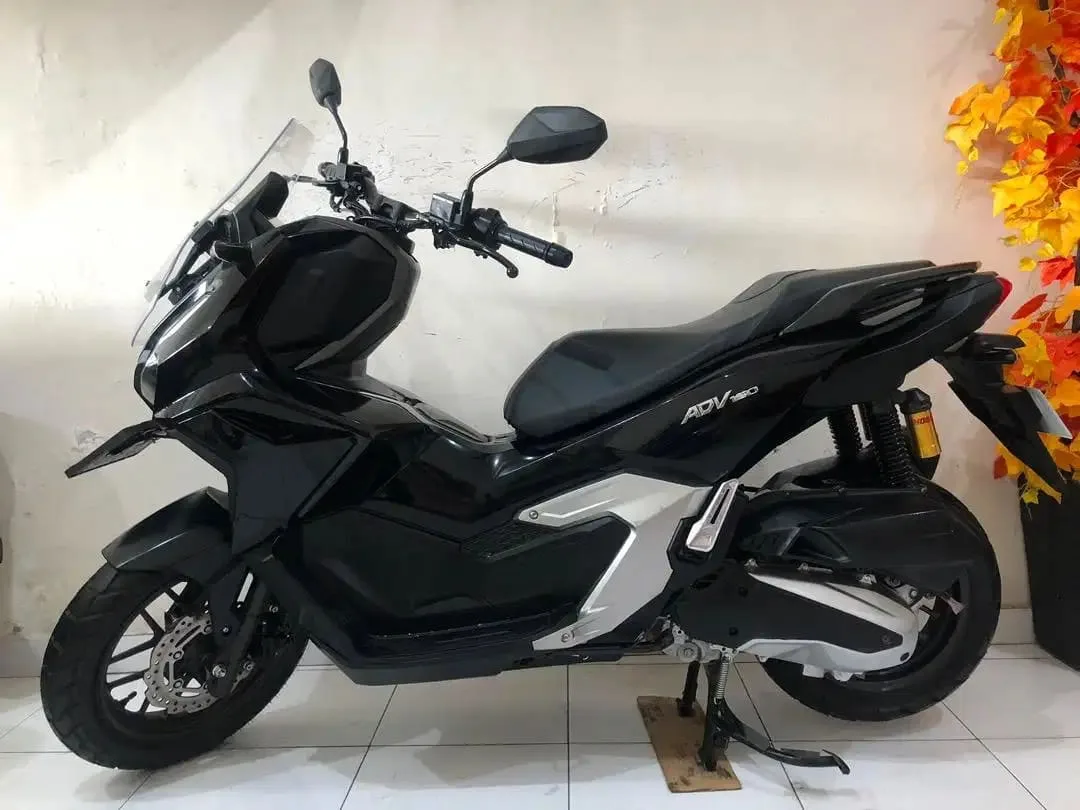 Honda ADV 160 CBS Th.2026 Low km 1.400 istimewa!! - Image 2 of 10