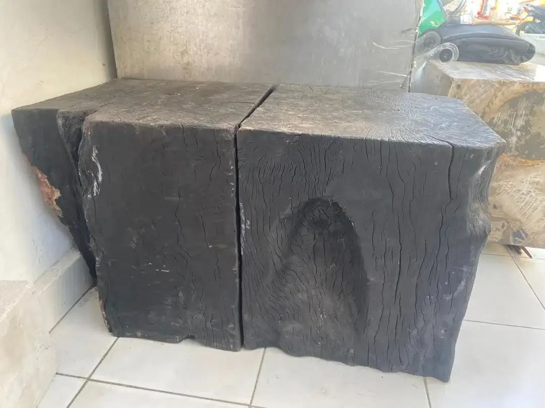 Meja Kayu Fosil dan Kursi Kayu fosil - Image 3 of 3