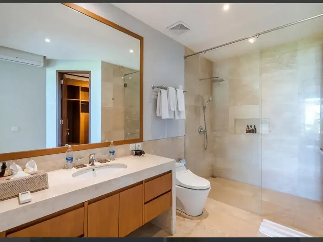 Luxury Cliff Front Villa – Pandawa Beach, Nusa Dua - Image 8 of 10